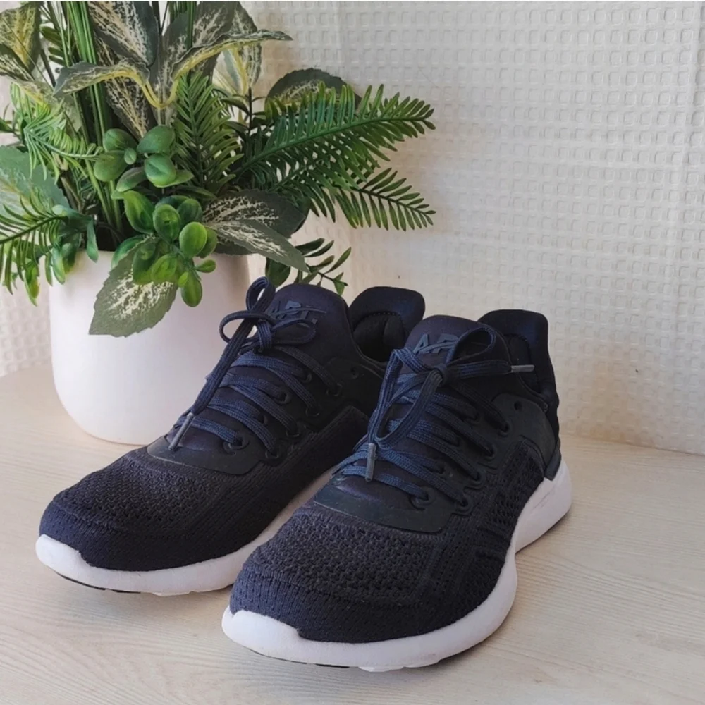 APL Techloom Tracer Women's Training Shoe Navy Size 6.5